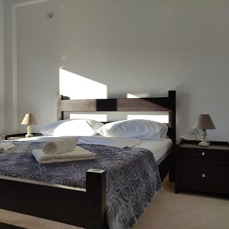 Ionia Apartments Sarandë Exterior foto