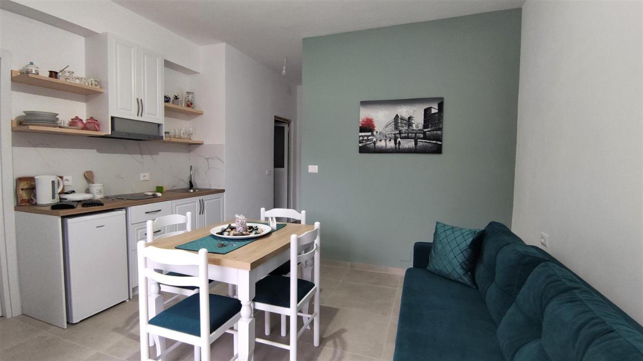Ionia Apartments Sarandë Exterior foto